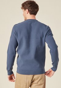 BONOBO Jeans LANGÄRMELIGER  MIT KNÖPFEN - Pullover - bleu gris