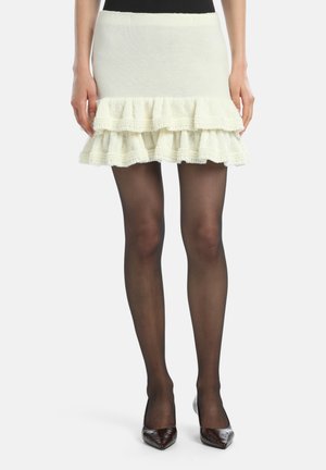 - Spódnica trapezowa