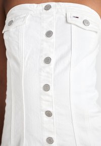 Tommy Jeans Robe en jean - blue denim