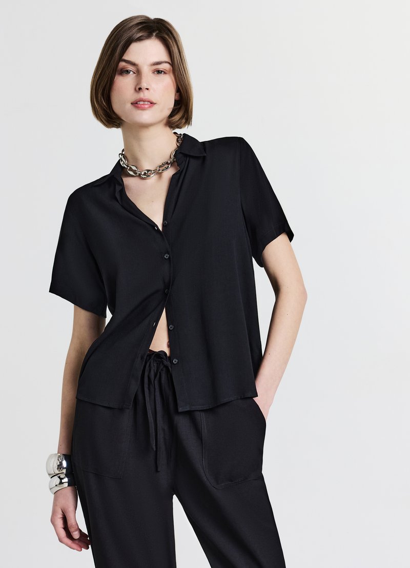 Calliope TINTA UNITA - Camicia - ultrablack