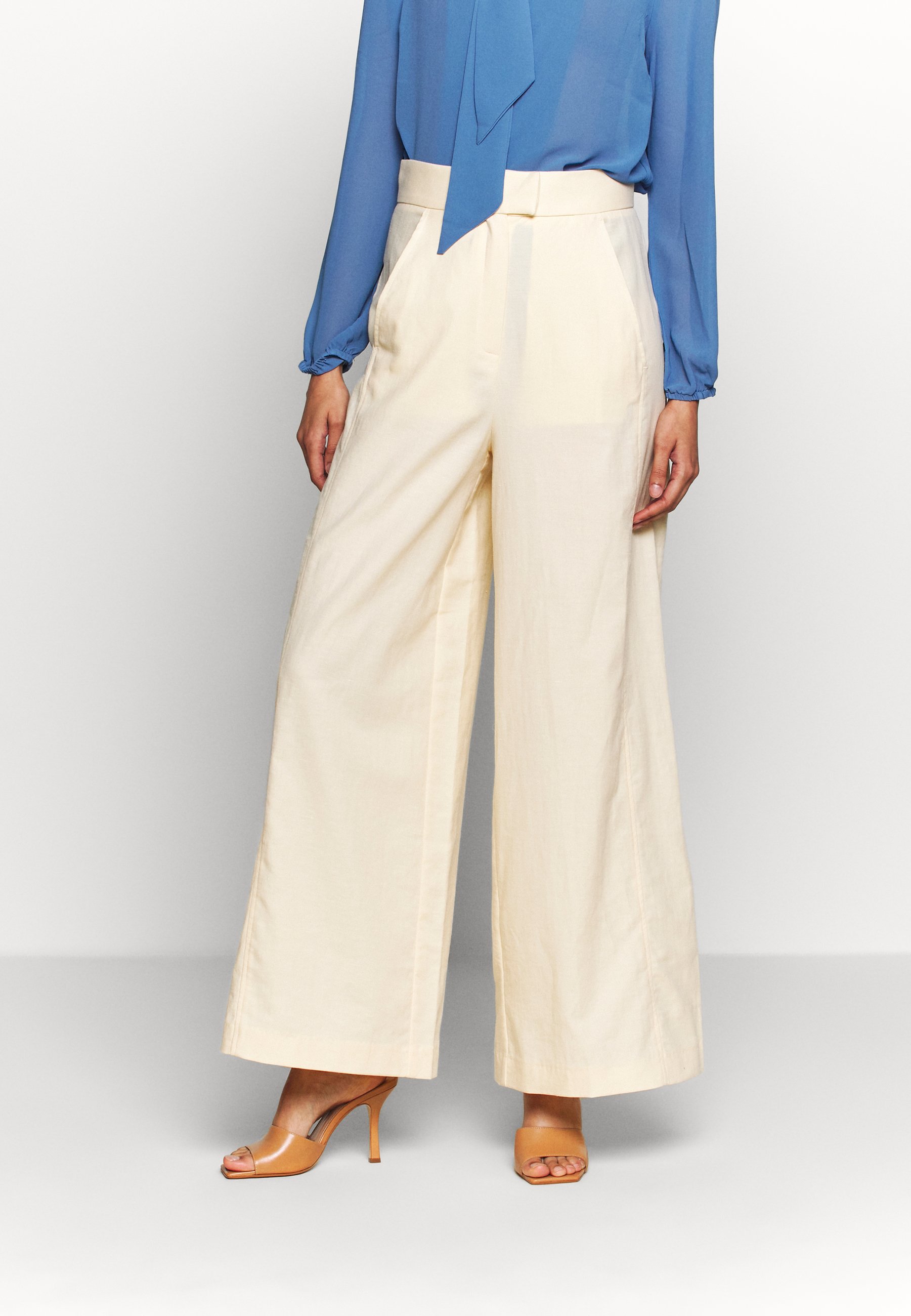 maxi trousers