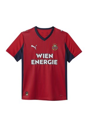 Czerwona i granatowa sportowa koszulka z krótkim rękawem z cienkimi pionowymi paskami, logo Puma, herb Rapid Wien i napis "Wien Energie" na przodzie.