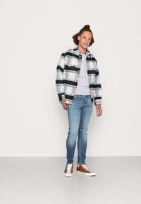 Pepe Jeans FINSBURY - Calças de ganga de corte skinny - denim