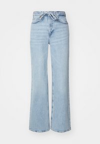 VMTESSA BELT - Wide leg - light blue denim