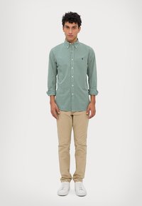 Polo Ralph Lauren CUSTOM FIT GINGHAM STRETCH POPLIN SHIRT - Marškiniai - green/white