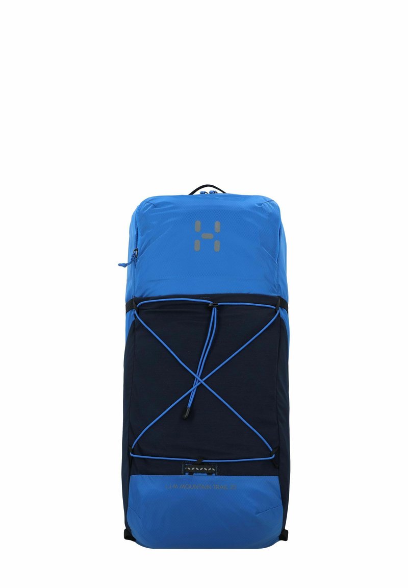 Zaino blu e nero con finitura testurizzata, dettagli in corda sul frontale, logo grigio, manico superiore e spallacci regolabili.