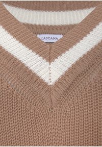 LASCANA V-AUSSCHNITT - Strickpullover - camelfarben