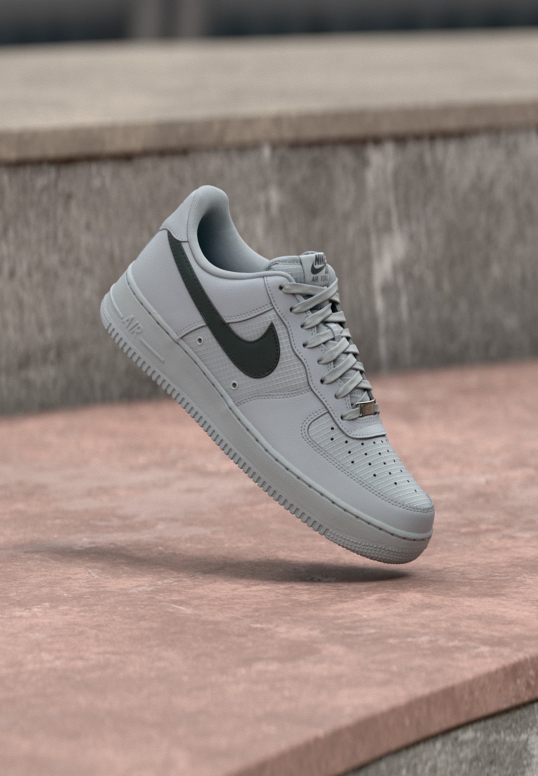 Nike Sportswear AIR FORCE 1 07 LV8 TECH - Sneakers laag - wolf
