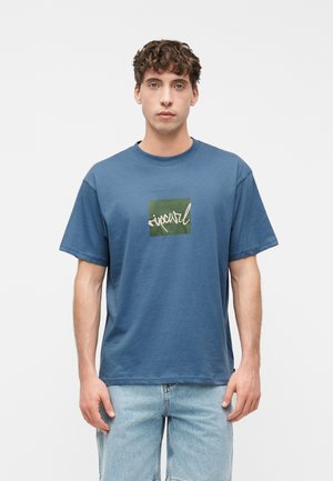 RIP SCRIPT ICON TEE UNISEX - Potiskana majica - bluefin