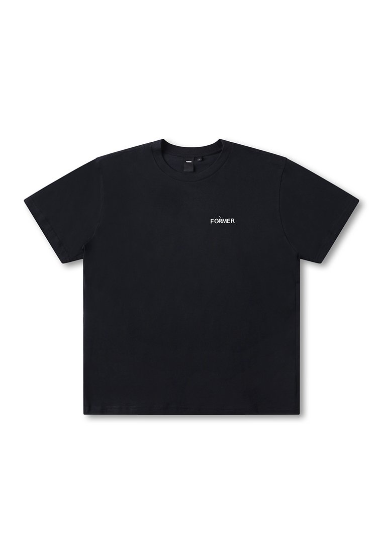 Former T-shirt print zwart