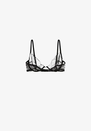 Černý krajkový bralet s nastavitelnými ramínky. Má trojúhelníkový tvar, jemné květinové vzory a měkký pás pro podporu.