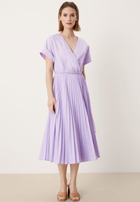 s.Oliver BLACK LABEL Freizeitkleid - lavender