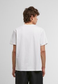 Lost Youth REGULAR TEE - Apdrukāts T-krekls - white