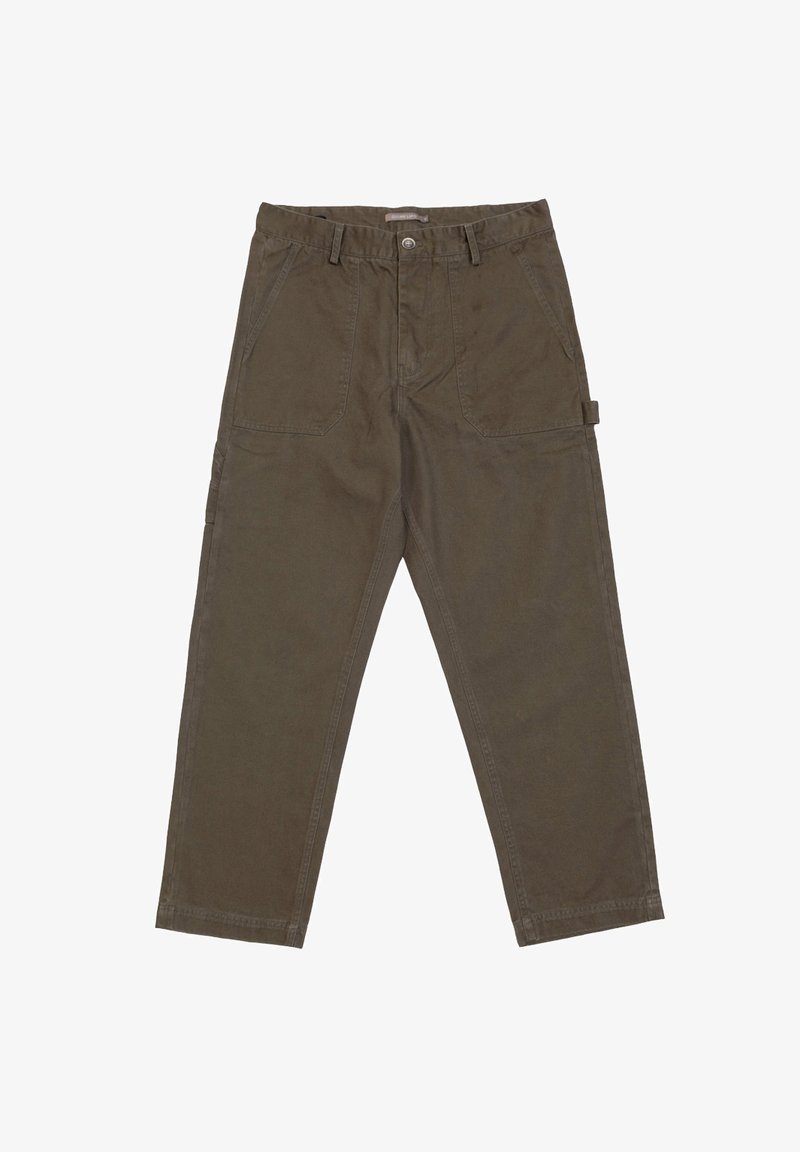 Olijfgroene katoenen cargobroek met een rechte pasvorm, twee voorzakken en een verstelbare band aan de zijkant. Glad textuur, duurzaam materiaal.