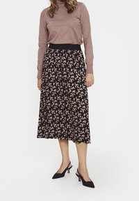 Saint Tropez Stickad tröja - tan