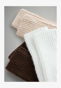 Vybrané, oat chocolate brown/cream