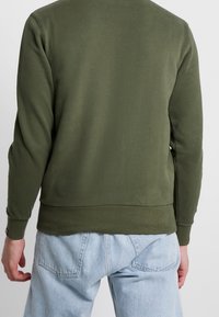 Ellesse Sudadera - olive