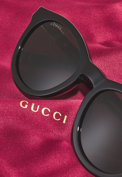 Gucci Päikeseprillid - black/grey