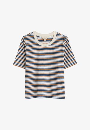 T-shirt rayé à manches courtes, présentant des bandes horizontales alternées en bleu, orange et crème. Tissu doux et design col ras du cou.