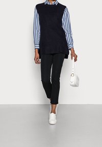 Marks & Spencer Sweter