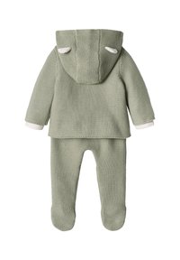 Strickanzug für Babys in hellgrün, mit Kapuze, langen Ärmeln mit weißen Bündchen und gepolsterten Hosen. Strukturiert gemusterter Stoff mit einfarbigem Design.