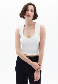 MIT ELASTISCH UND BEQUEM - Top - ice milk