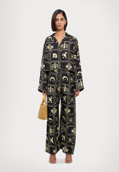 Nanushka BRENDA - Pantalon classique - black