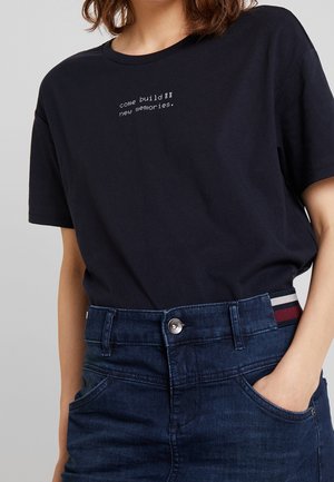 T-shirt med print - dark blue