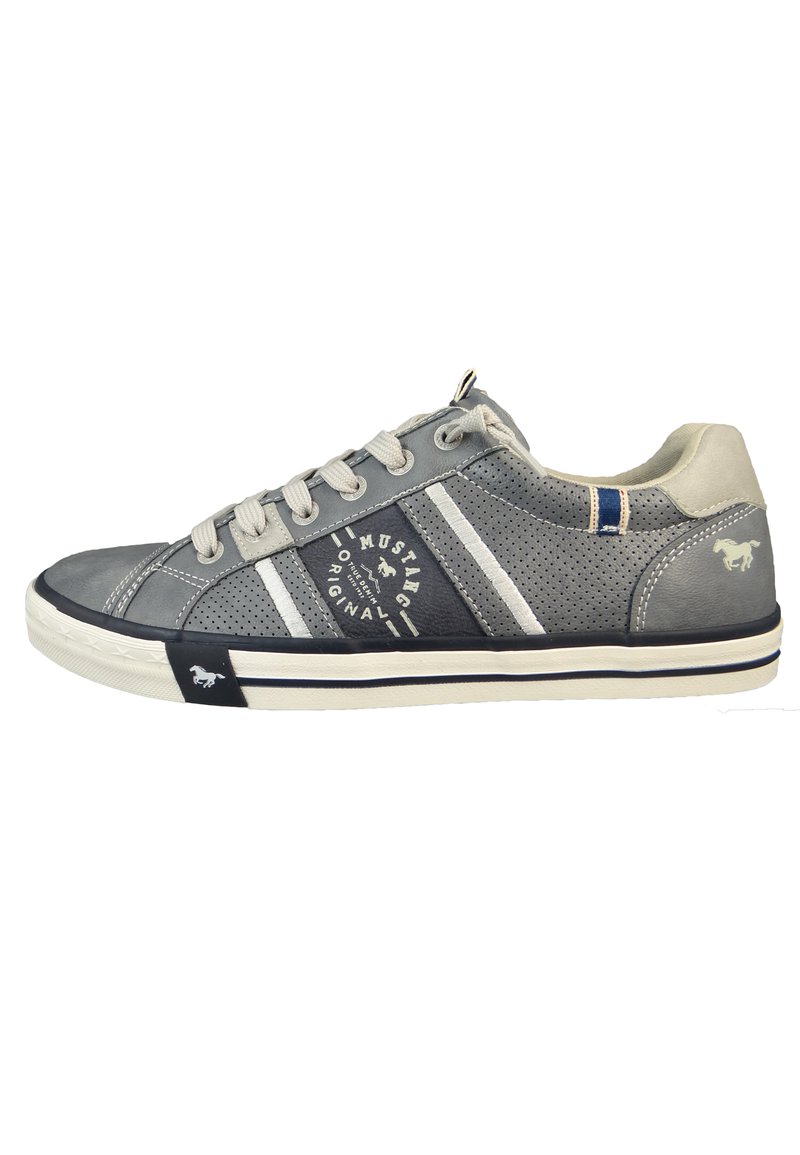 Mustang Baskets basses - sky