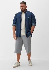 s.Oliver Shorts - schiefergrau