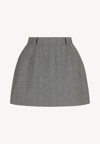 Grijze houndstooth rok met een uitlopende vorm, plooien in de taille en een metalen logo-accent aan de zijkant. Gemaakt van geweven stof.