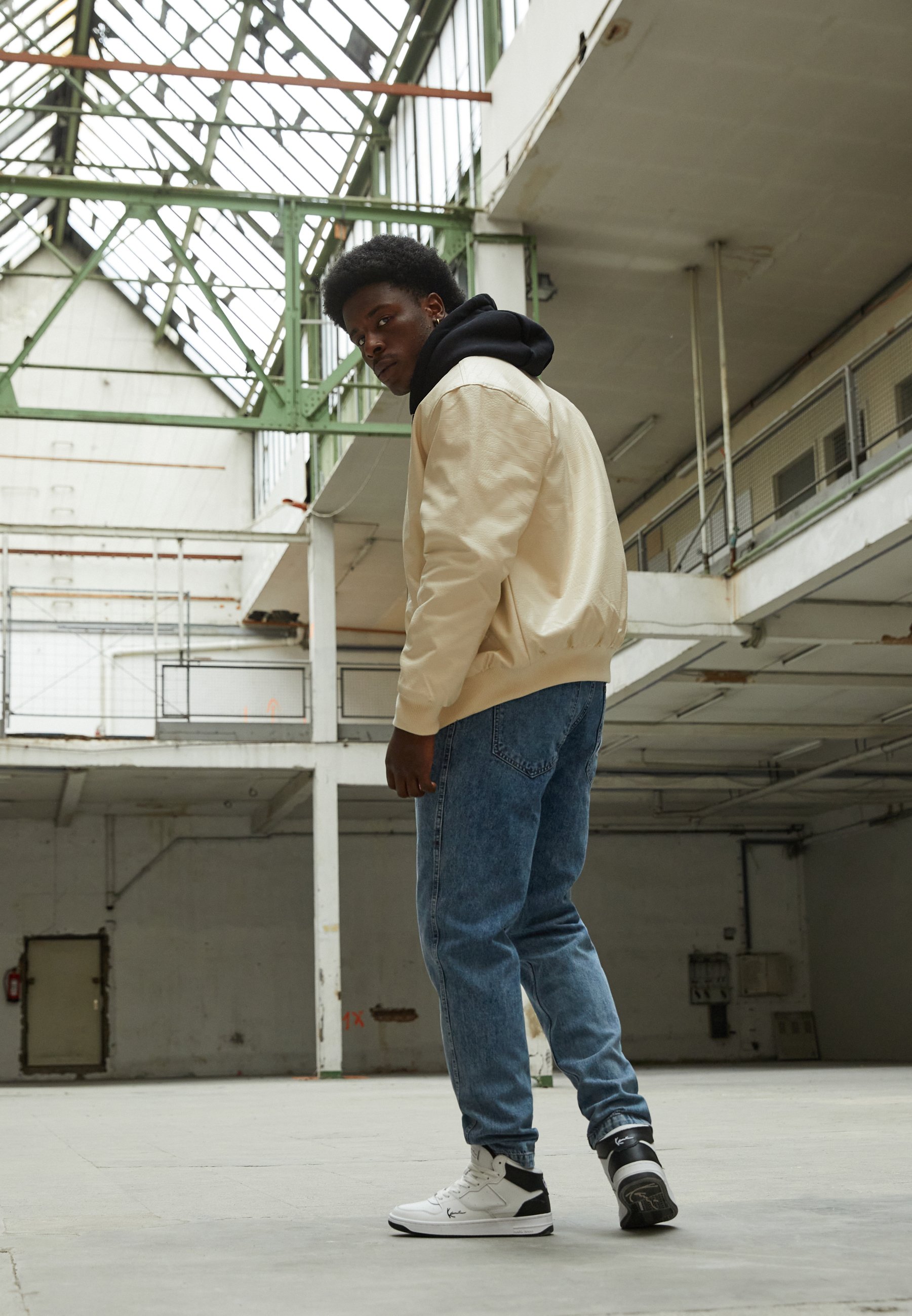 Karl Kani SMALL SIGNATURE TAPERED FIVE POCKET - Jeans Tapered Fit - vintage  indigo/blu - Zalando.it