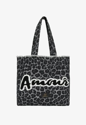 Sac fourre-tout avec un imprimé léopard noir et gris, un patch texte "Amour" noir et blanc, deux poignées et une petite étiquette de marque Codello.