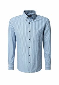 Lichtblauw overhemd met lange mouwen, dunne witte strepen, button-down kraag, zwarte knopen, enkele borstzak en met knopen afgewerkte mouwen.