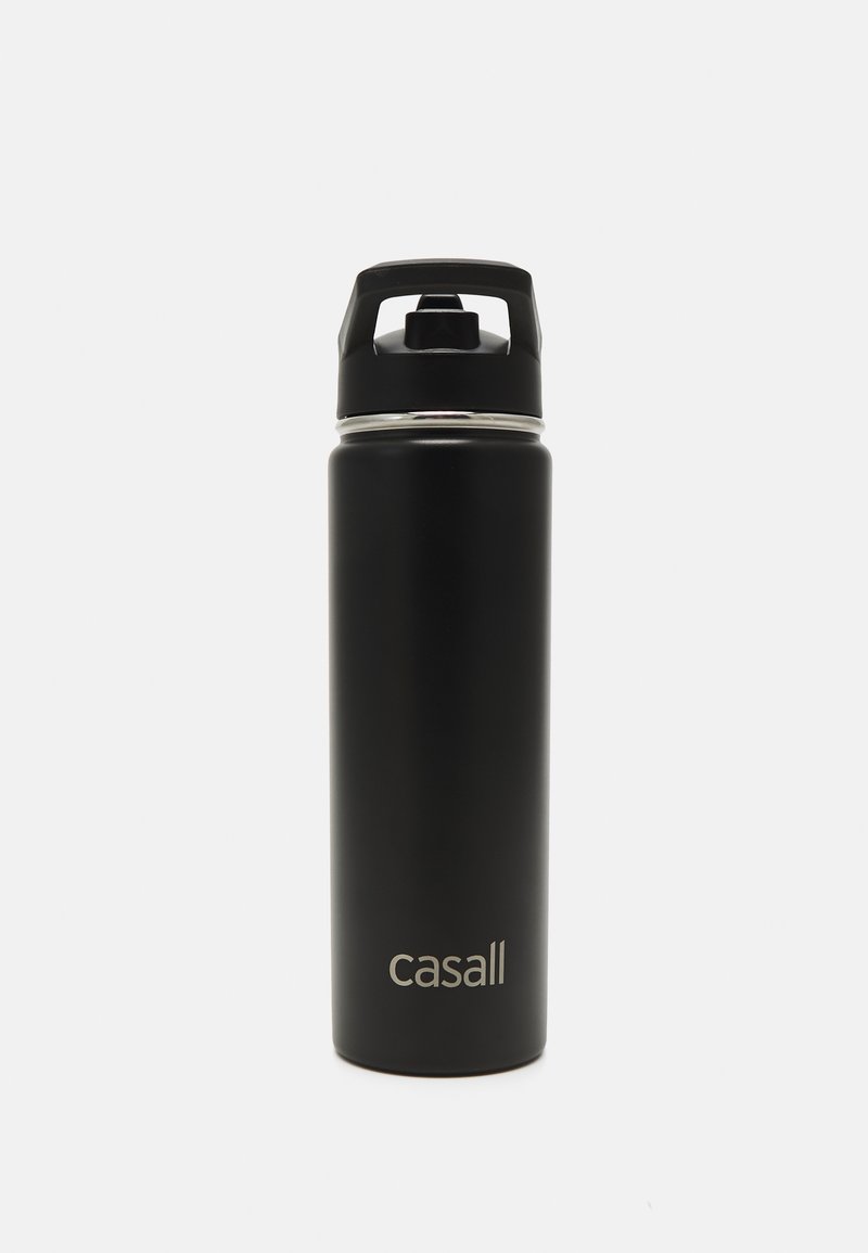 Bouteille d'eau en acier inoxydable noir avec un accent argenté autour du haut, dotée d'un couvercle à vis et d'une poignée intégrée. Logo de la marque visible.