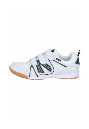 Weiße Sportschuhe aus Mesh und synthetischem Material, mit schwarzen Akzenten, drei Klettverschlussriemen und einer Gummisohle.