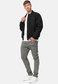INDICODE JEANS ÜBERGANGS HAMO - Bomberjakke - black
