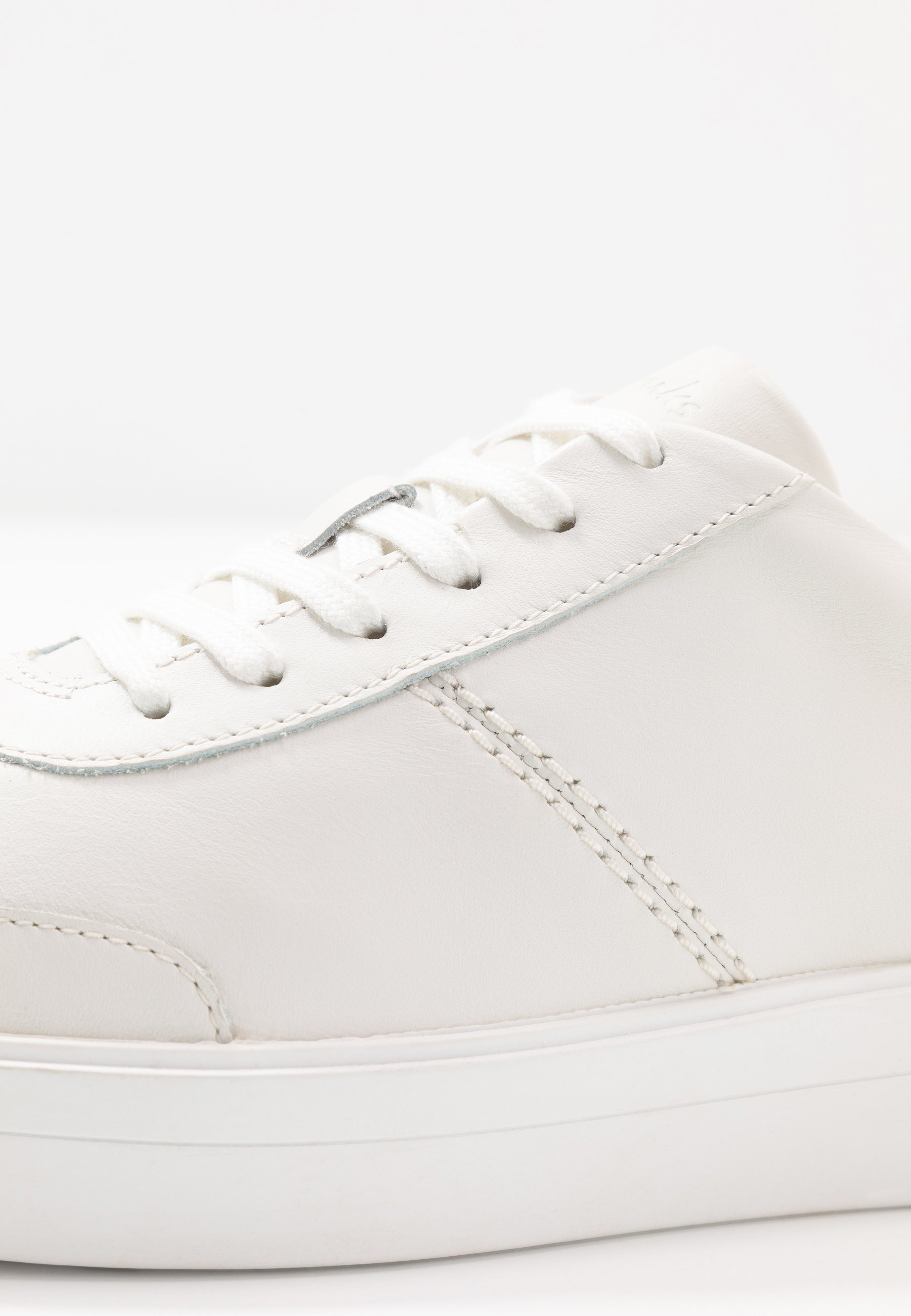 Clarks HERO WALK Joggesko white Zalando.no Clarks HERO WALK Joggesko white Zalando.no