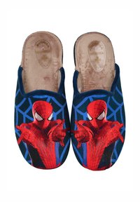 Zapatillas azules con un diseño de Spider-Man, que muestran un gráfico prominente de Spider-Man en rojo y azul, sobre un patrón de telaraña. Tela suave.