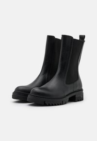 NA-KD PROFILE CHELSEA BOOTS - Botas clássicas de cano curto - black