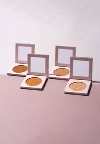 Miniatyrbilde 4