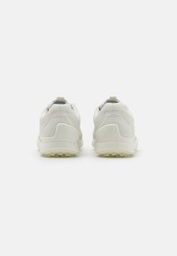 ECCO BIOM HYBRID - Zapatos de golf - white