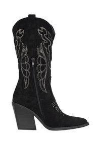Botas de cowboy de ante negro con costuras decorativas blancas, puntera afilada y cremallera lateral, además de un tacón grueso elevado.