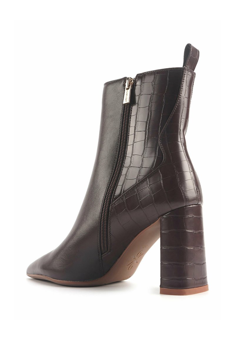 Bottines à Enfiler Nine West Taille EU 37.5 - Marron Et Blanc, Occasion