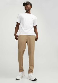 Jack & Jones JPSTMARCO JJCOOPER - Chino - elmwood