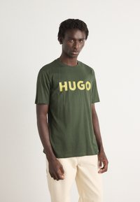 HUGO - DULIVIO - Camiseta estampada - dark green Imagen en miniatura 1