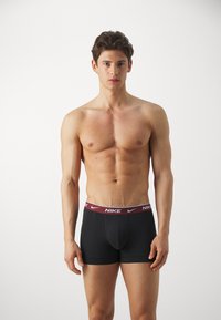 Nike Underwear - STRETCH TRUNK 3 PACK - Onderbroeken - black/aquarius/dark team red Miniatuurafbeelding 1