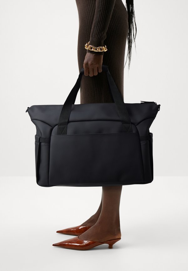 RUBBERISED SET - Weekend bag