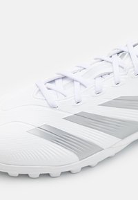 adidas Performance PREDATOR LEAGUE  - Chaussures de football sur gazon - footwear white/silver metallic