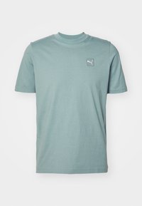 ELEVATED TEE - T-shirt - bas - green moon